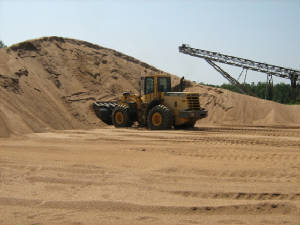 sand_pile_and_loader_v2.jpg